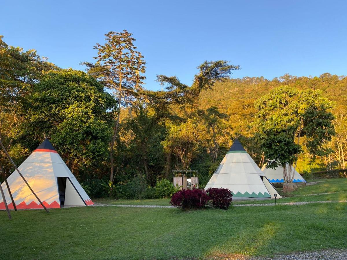 Hotel Bosque De Aventura & Glamping Refugio Del Bosque La Mesa  Exterior foto