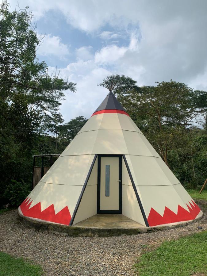 Hotel Bosque De Aventura & Glamping Refugio Del Bosque La Mesa  Exterior foto