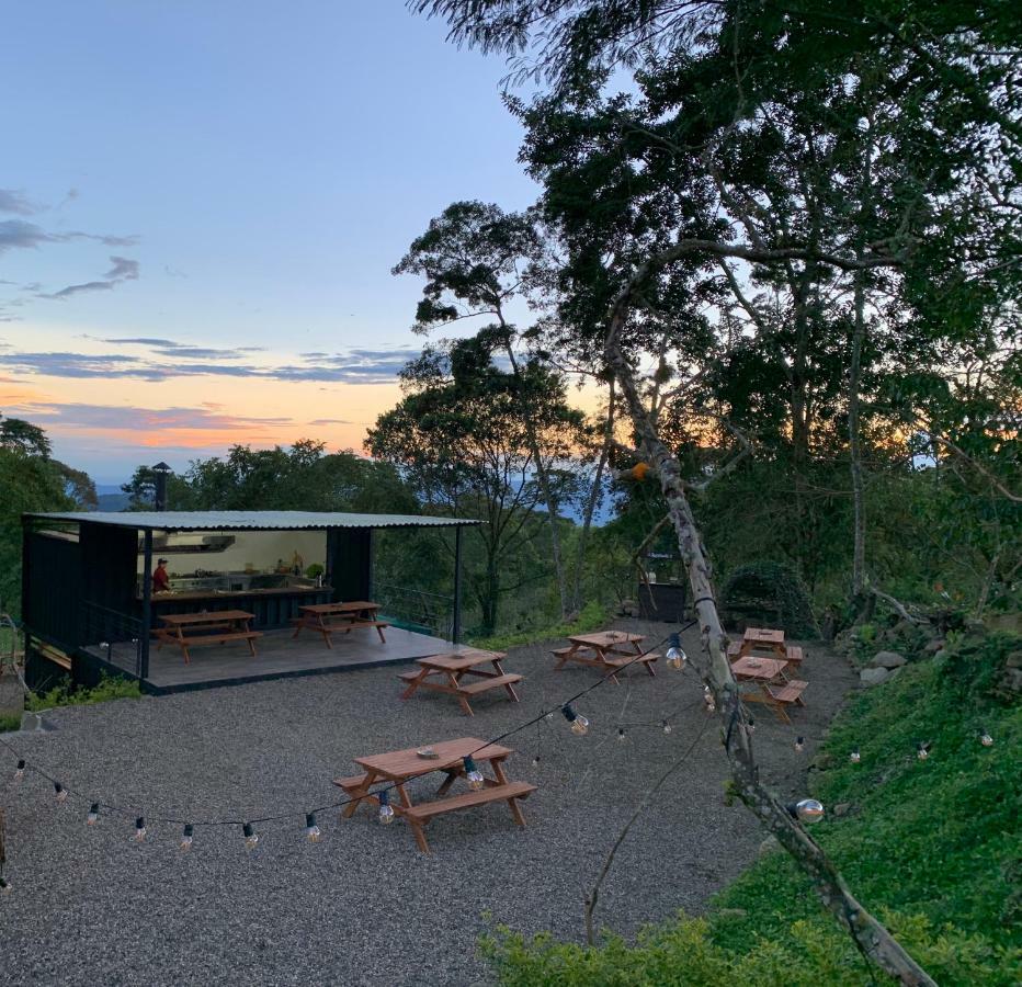 Hotel Bosque De Aventura & Glamping Refugio Del Bosque La Mesa  Exterior foto